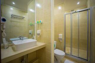 Отель Mildom Hotel Алматы Стандартный двухместный номер с 1 кроватью или 2 отдельными кроватями-7